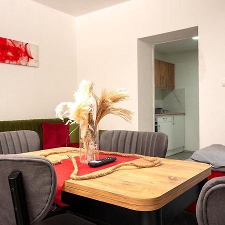 Serviceroom24 - Apartment 4 In Herten Wlan - Smart-Tv - 24-7 Check-In Und Kueche Εξωτερικό φωτογραφία