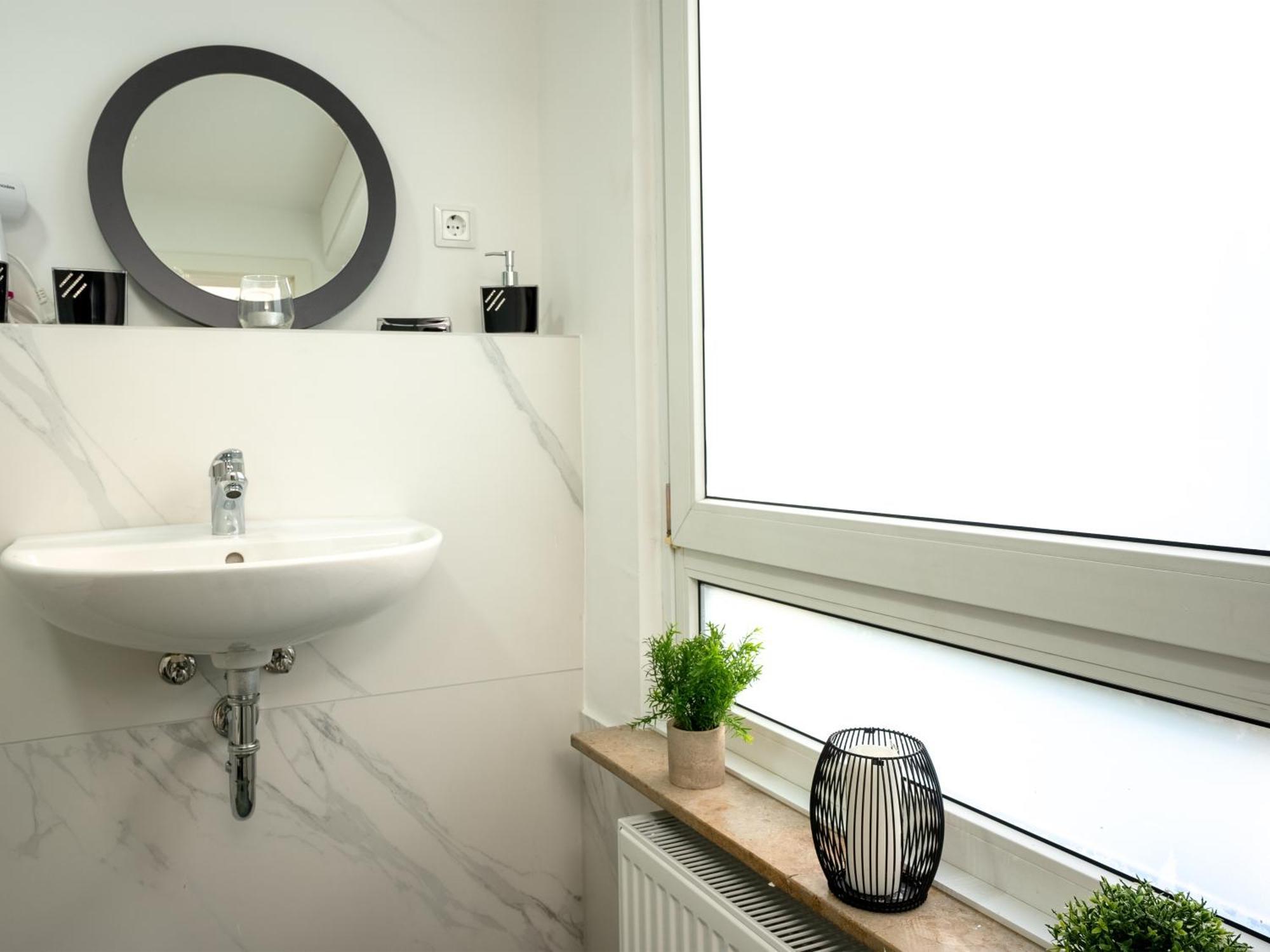 Serviceroom24 - Apartment 4 In Herten Wlan - Smart-Tv - 24-7 Check-In Und Kueche Εξωτερικό φωτογραφία